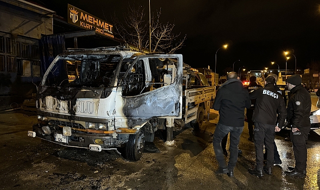 Karaman'da park halindeki çekici yandı