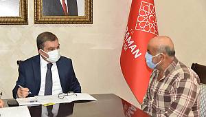 Vali Işık Halk Gününde Vatandaşları Dinledi