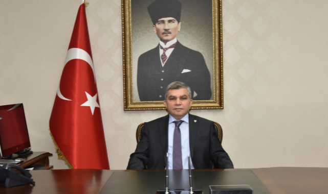 Vali Işık; “Yeni Yılın Karamanlı Hemşehrilerime Sağlık,  Mutluluk, Huzurlu Ve Güzel Günler Getirmesini Dilerim”