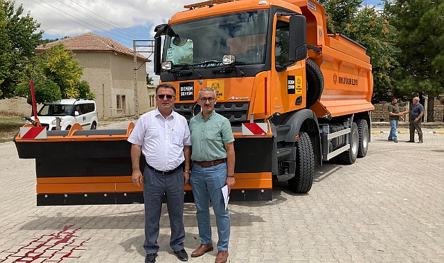 Akçaşehir Belediyesi'ne Konya Büyükşehir Belediyesi'nden Araç Desteği