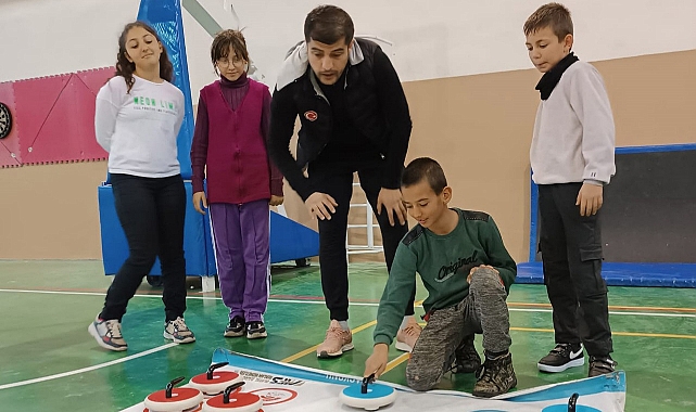 Kazımkarabekir'de Floor Curling ve Dart Müsabakaları