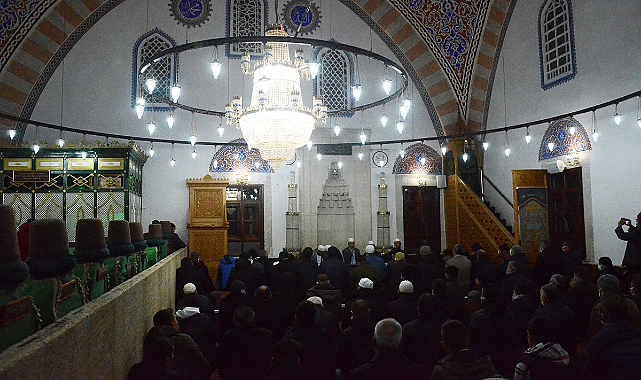 Ramazan Ayı bugün İlk Teravih ve Ardından İlk Sahur ile başlıyor