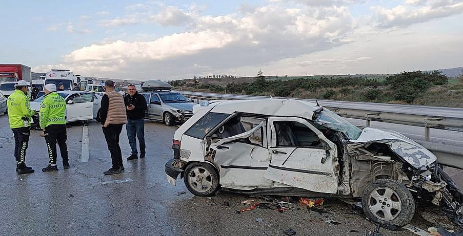 Başkentte zincirleme trafik kazasında 1 kişi öldü, 11 kişi yaralandı