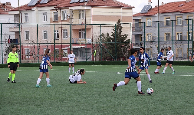 Okul Sporları Futbolda Yarı Finale Çıkan Takımlar Belli Oldu