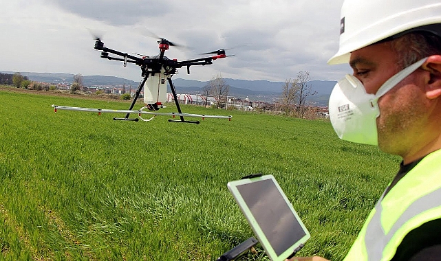 Tarım Müdürülüğü'nden "Drone İle İlaçlama" uyarısı
