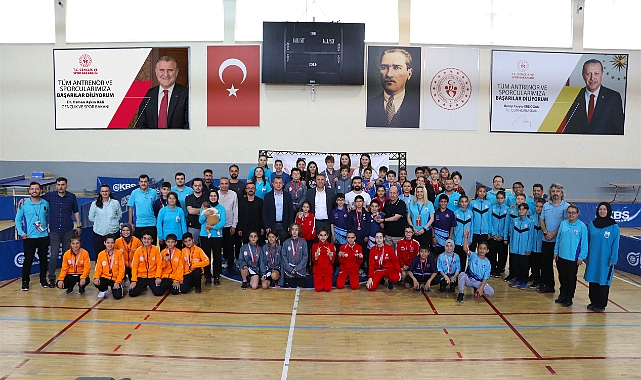 Analig Masa Tenisi’nde Yarı Finalistler Belli Oldu