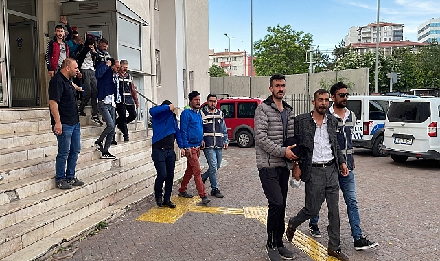 Aranan 10'u firari hükümlü 33 kişi yakalandı