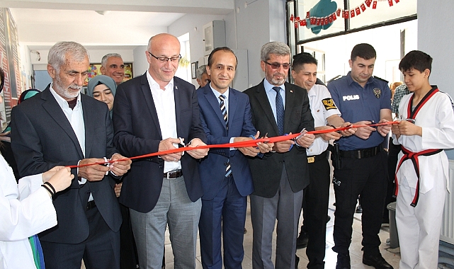 Hayat Boyu Öğrenme Haftası Kapsamında Sergi Açıldı