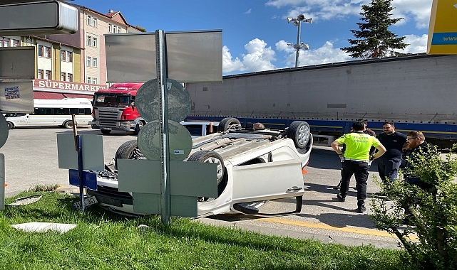 İki otomobilin çarpıştığı kazada 1 kişi yaralandı