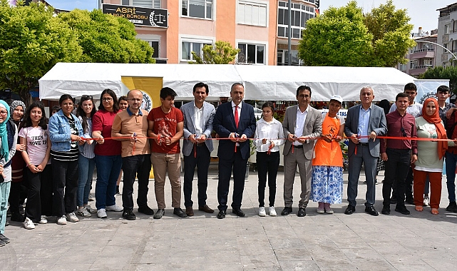 Özel Öğrencilerden Özel Yılsonu Sergisi