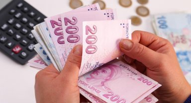 Memur maaşı ve emekli aylıklarını arttıran düzenlemeyi içeren Kanun Resmi Gazete'de yayımlandı