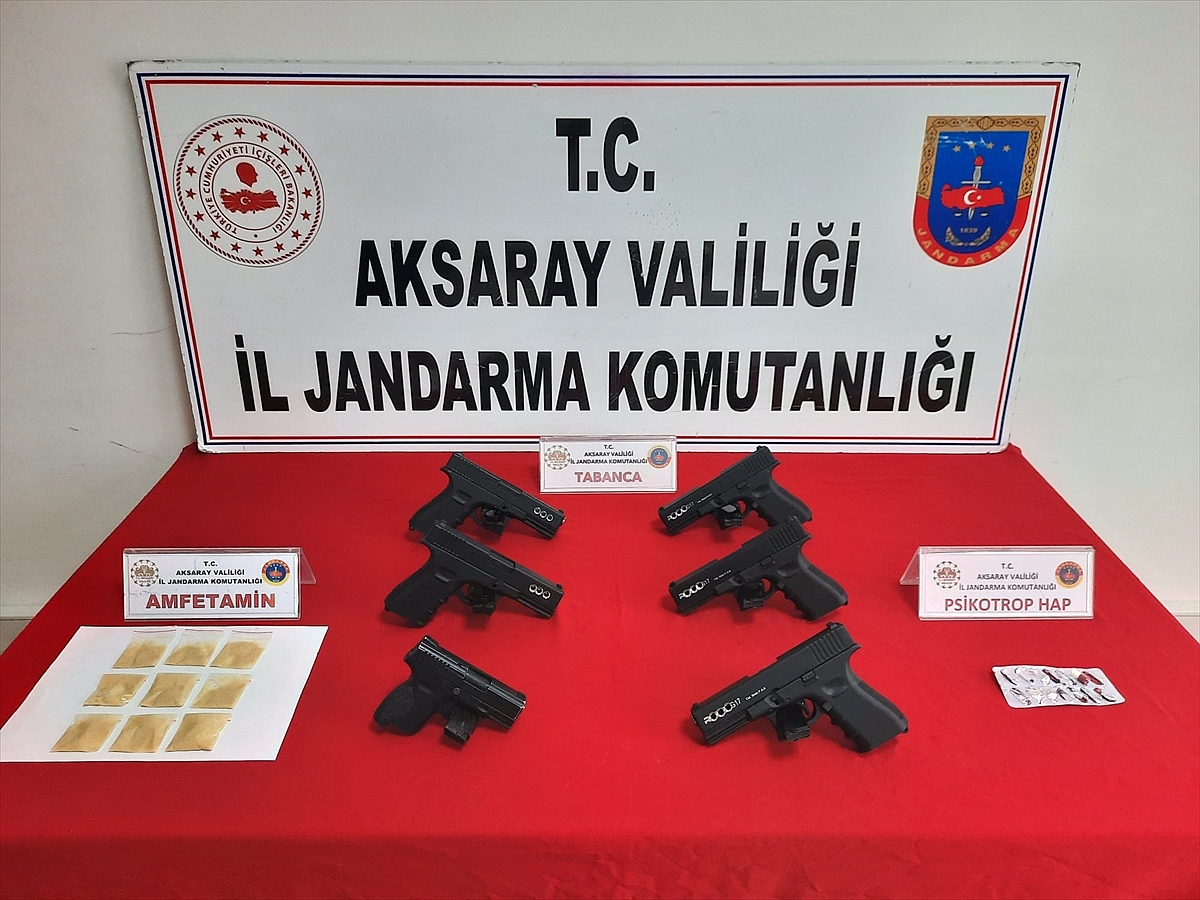 Uyuşturucu ve silah ticareti yapan 2 kişi tutuklandı