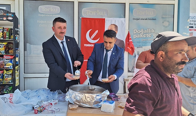 Yeniden Refah Partisi’nden aşure ikramı 