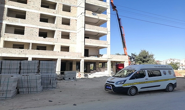 İnşaattan düşen işçi hayatını kaybetti