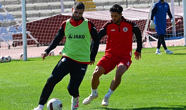 Belediye Derincespor-Karaman Fk Maçının Hakemleri Belli Oldu