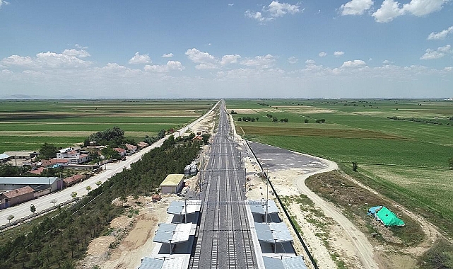Dikkat! Demiryolu Hattına Elektrik Verilecek