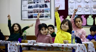 MEB'in yeni müfredatı gelecek yıldan itibaren kademeli uygulanmaya başlanacak