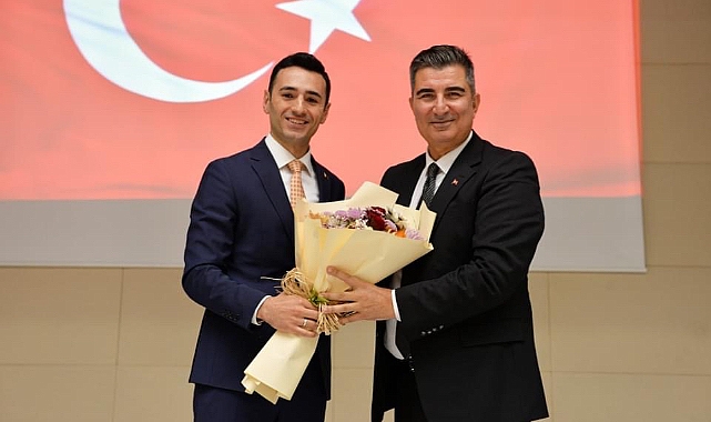Önce Vatan konulu konferansa ilgi yoğundu