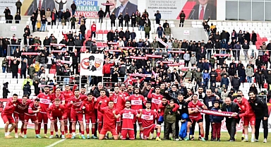 Aygündüz'den taraftara çağrı: "Gelin stadı dolduralım"
