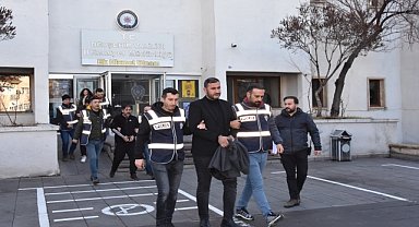 Dolandırıcılık operasyonunda 5 şüpheli yakalandı