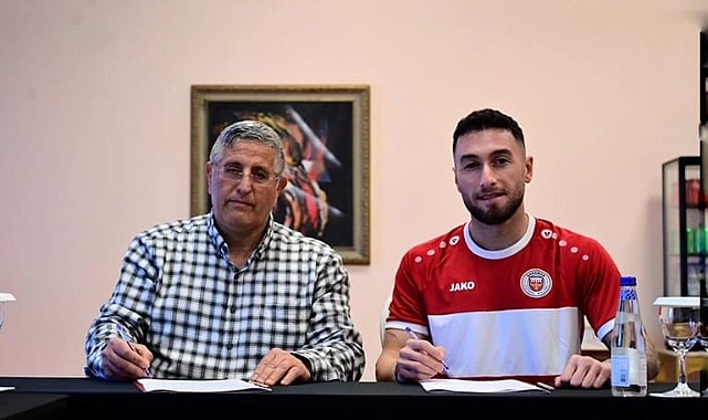 Karaman FK forvetini buldu