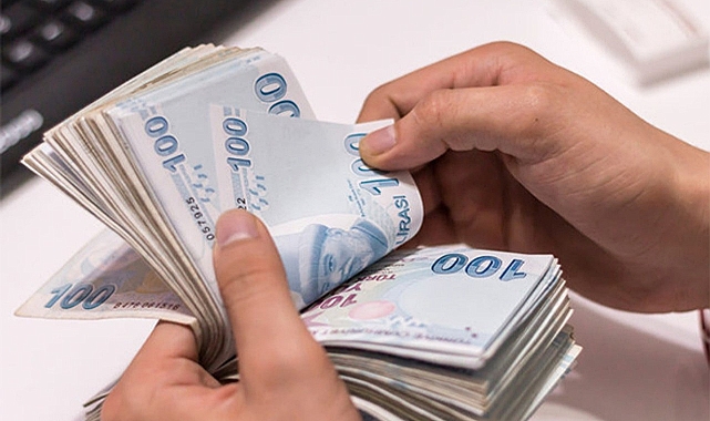 SSK ve BAĞ-KUR emeklilerinin maaş farkının ödeneceği tarih belli oldu. Merakla bekleniyordu bakan açıkladı