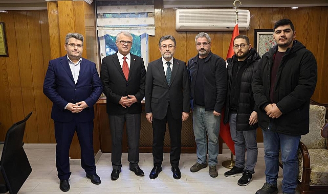 Bakan Yumaklı’ya yerel gazetelerin ilan sıkıntısı anlatıldı 