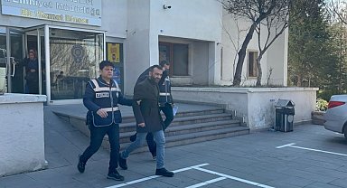 Bir kişinin pompalı tüfekle öldürülmesiyle ilgili 4 zanlı tutuklandı