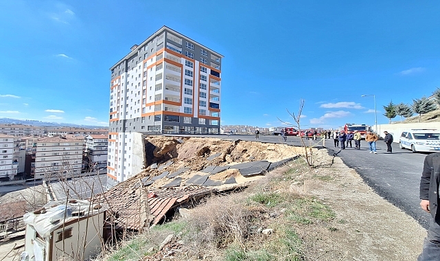 İstinat duvarı gecekondunun üzerine çöktü