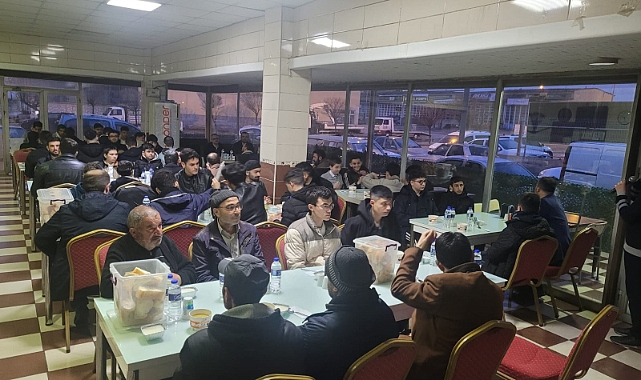 Karaman'da genç hafızlar iftarda buluştu 