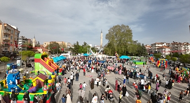 Karaman’da 23 Nisan Şenliği Devam Ediyor