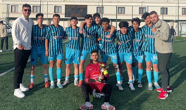 Muzaffer Uğur SK U18'in Şampiyonu