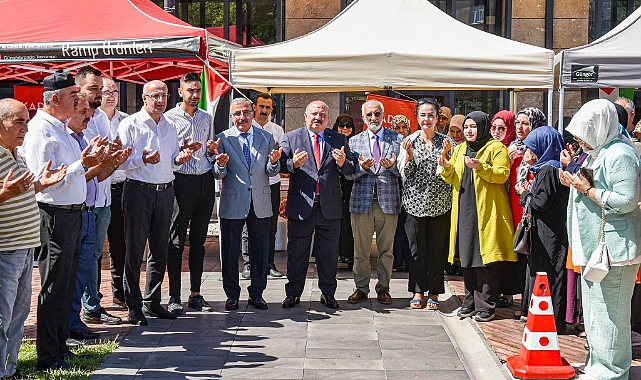 KADEM Karaman Temsilciliği, Gazze'ye destek için hayır çarşısı kurdu