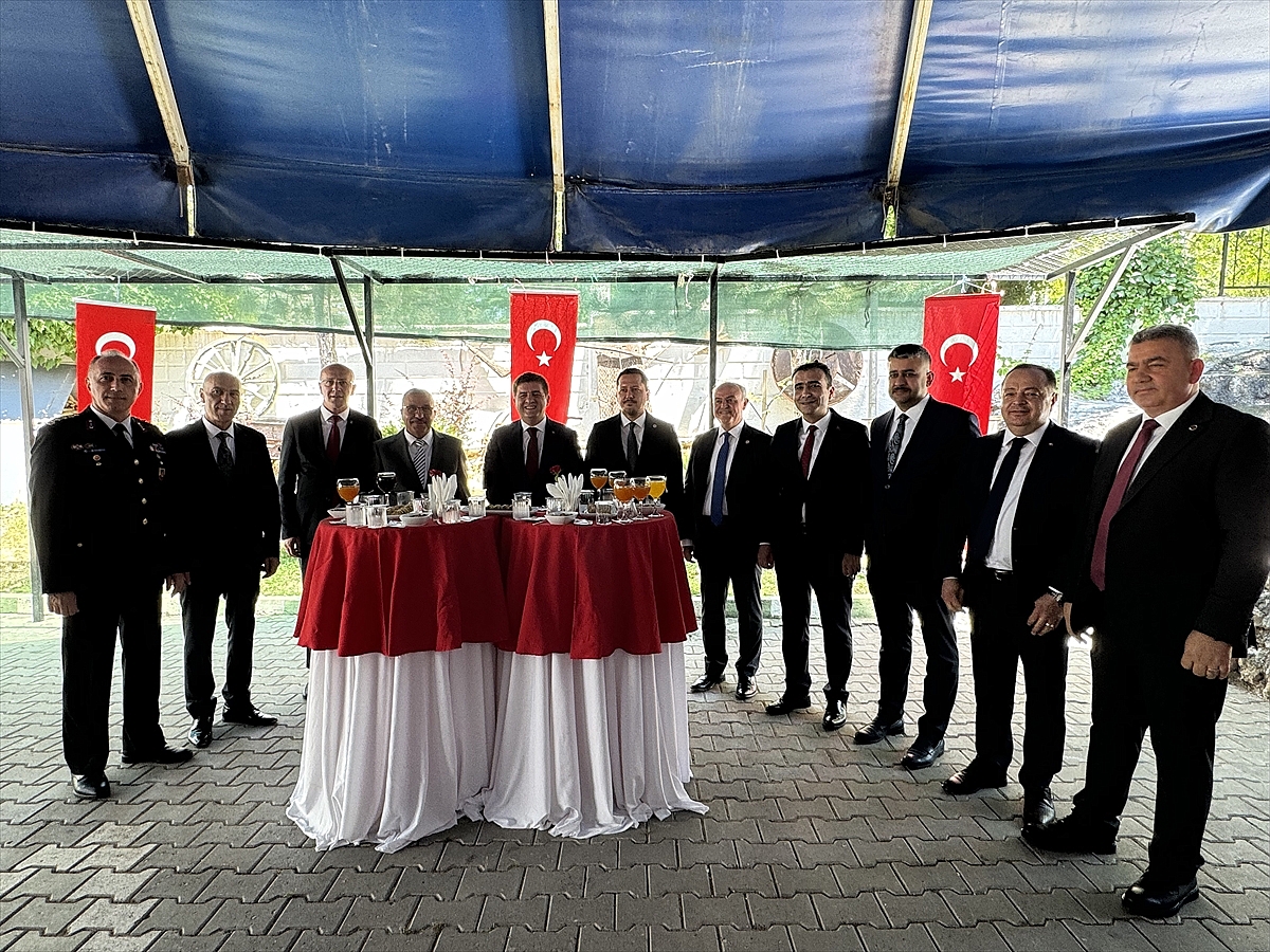 Karaman'da bayramlaşma programı düzenlendi
