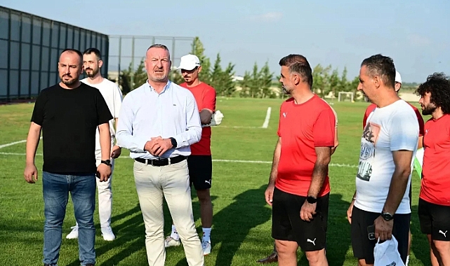 Cihan Erdil, yeni takımıyla ilk antrenmanına çıktı. İlk Ziyaretçileri Kulüp Başkanı ve Belediye Başkanı oldu