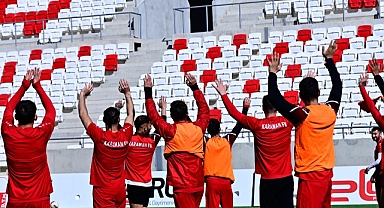 Kırmızı Grup Ekiplerinin Transfer atakları sürerken biz sadece izliyoruz