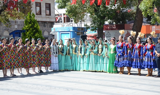 6. Uluslararası Karaman Türk Dünyası Şöleni Başladı