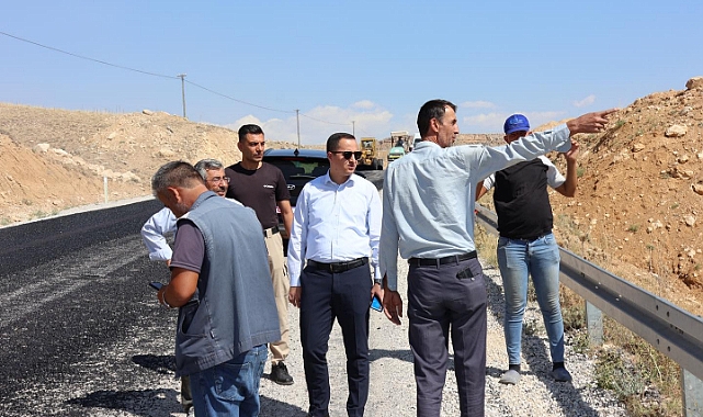 Kaymakam Ünlü yol çalışmalarını inceledi