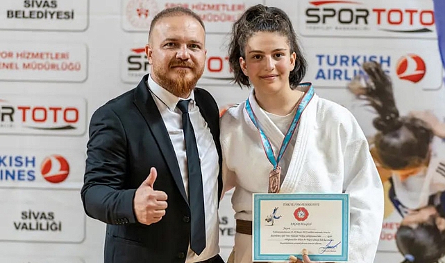 Milli Takıma Karaman’dan 1 Antrenör ve 1 Sporcu