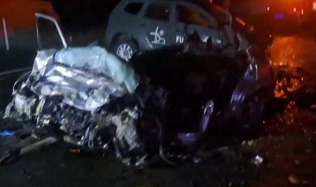 Yeni evlenen çift, düğün dönüşü trafik kazasında hayatını kaybetti
