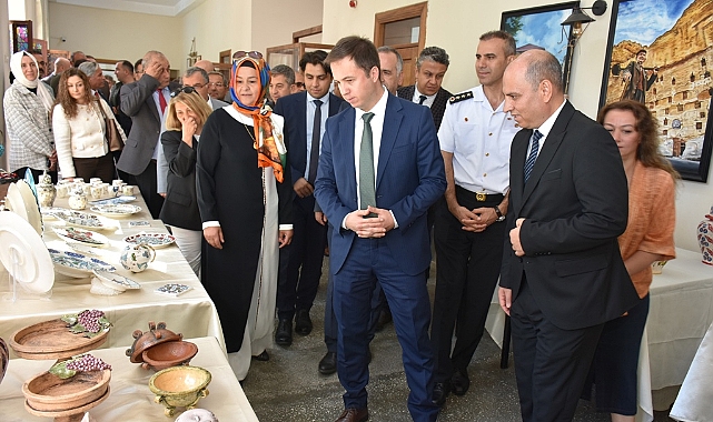 Denetimli Serbestlik Yükümlüleri Seramik Eserlerini Karaman’da Sergiliyor