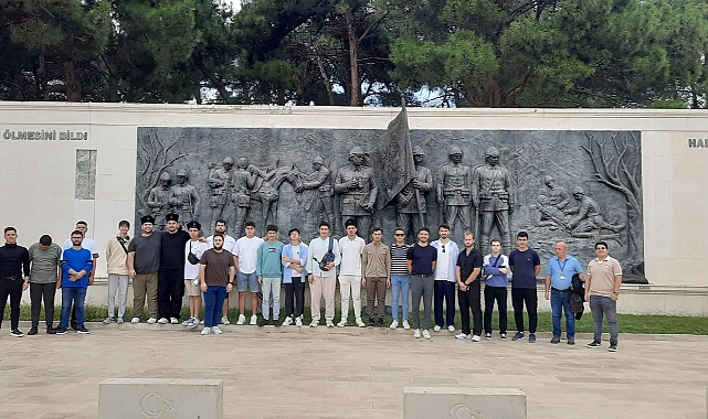 Karaman Gençlik Merkezi Üyesi Gençler Çanakkale’ye Hayran Kaldı
