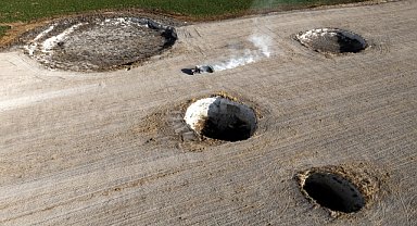 8 obruklu tarlada zorlu ekim mesaisi tamamlandı