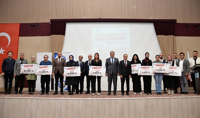 ‘Gazze’de Çocuk Olmak’ Konulu Hikaye Yarışmasında Ödüller Takdim Edildi