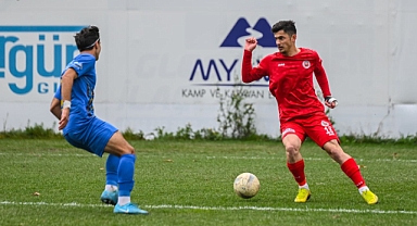Karaman FK'nın 1 puana razı olduğu hafta 2.Lig'de görünüm