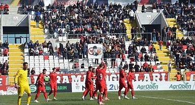 Karaman FK'nın Evinde Yüzü Gülmedi, Deplasmanda Daha Fazla Puan Topladı