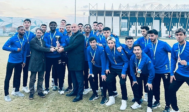 Üniversitelerarası Bölgesel Futbol Ligi Şampiyonu KMÜ