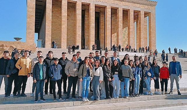 Akçaşehirli Öğrencilerin Başkent Çıkarması