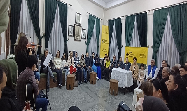 Türkülerin Büyüsü Öğrencilerin Performansıyla Zirveye Taşındı