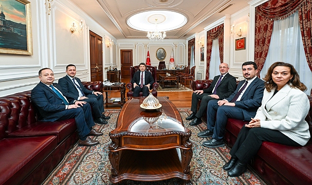 Adalet Bakanı Tunç'u ziyaret ettiler